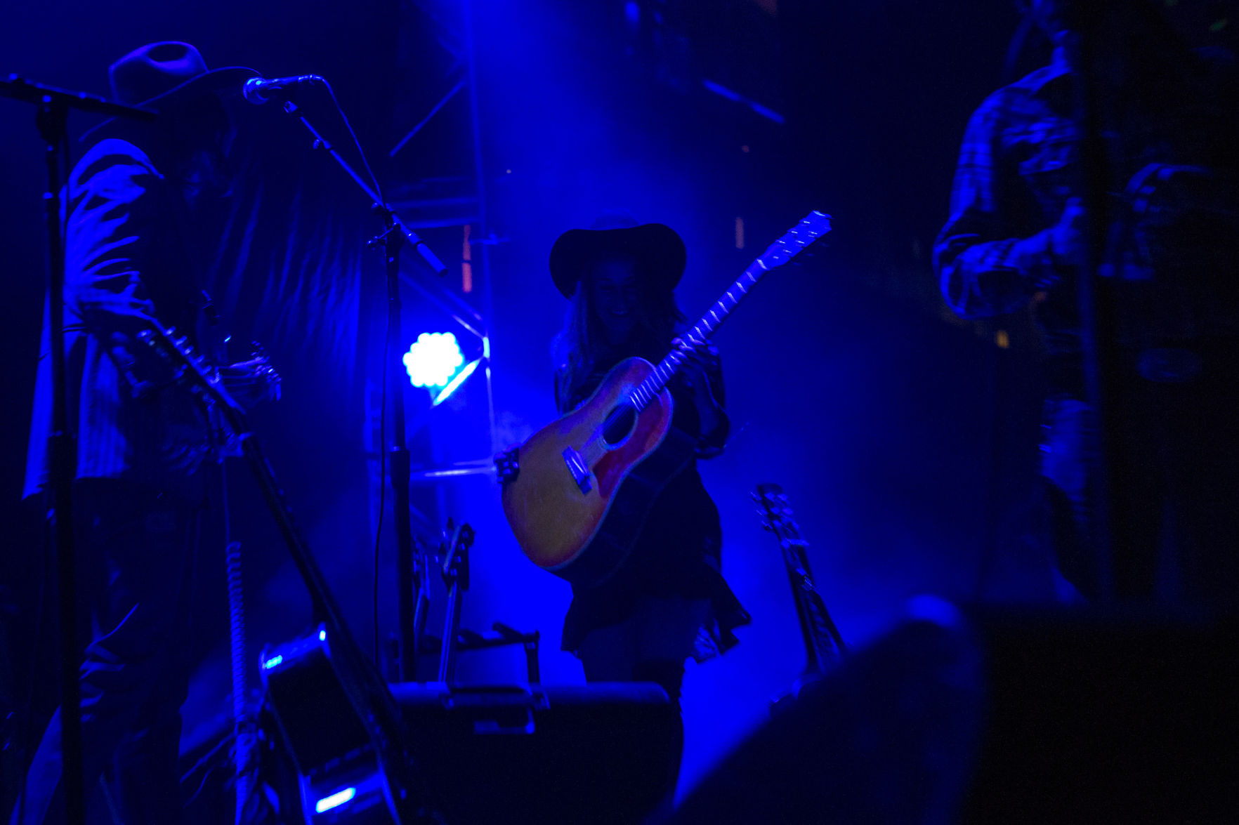 100517-CHRIS-STAPLETON-002